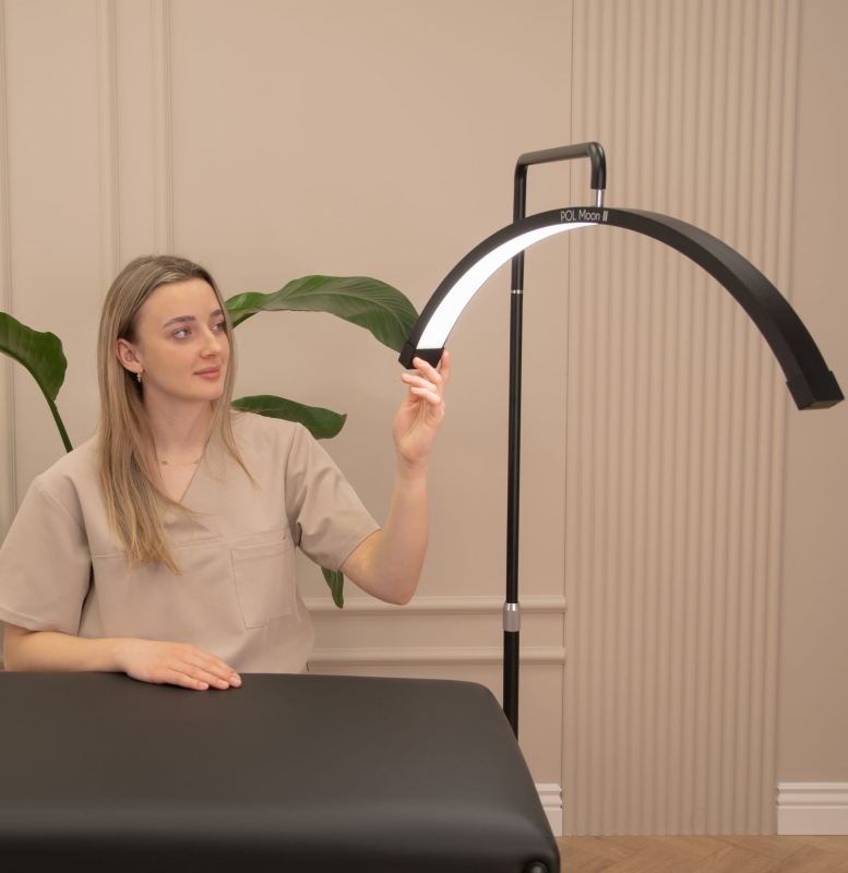 Detale konstrukcji aluminiowej lampy POL Moon II