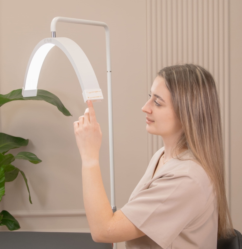 Kompletny zestaw lampy POL Moon II białej po rozpakowaniu