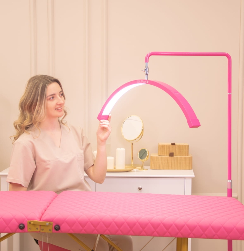 Zestaw lampy kosmetycznej POL Moon III HOT PINK z akcesoriami w opakowaniu