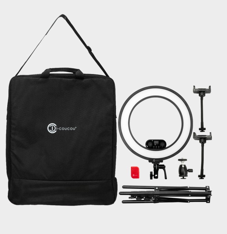 Lampa RING 3.0 w akcji podczas nagrywania z telefonem i pilotem Bluetooth