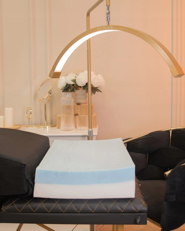 Materac anatomiczny coucou HEAVEN 70 cm kosmetyczny do przedłużania rzęs zdjęcie lifestyle