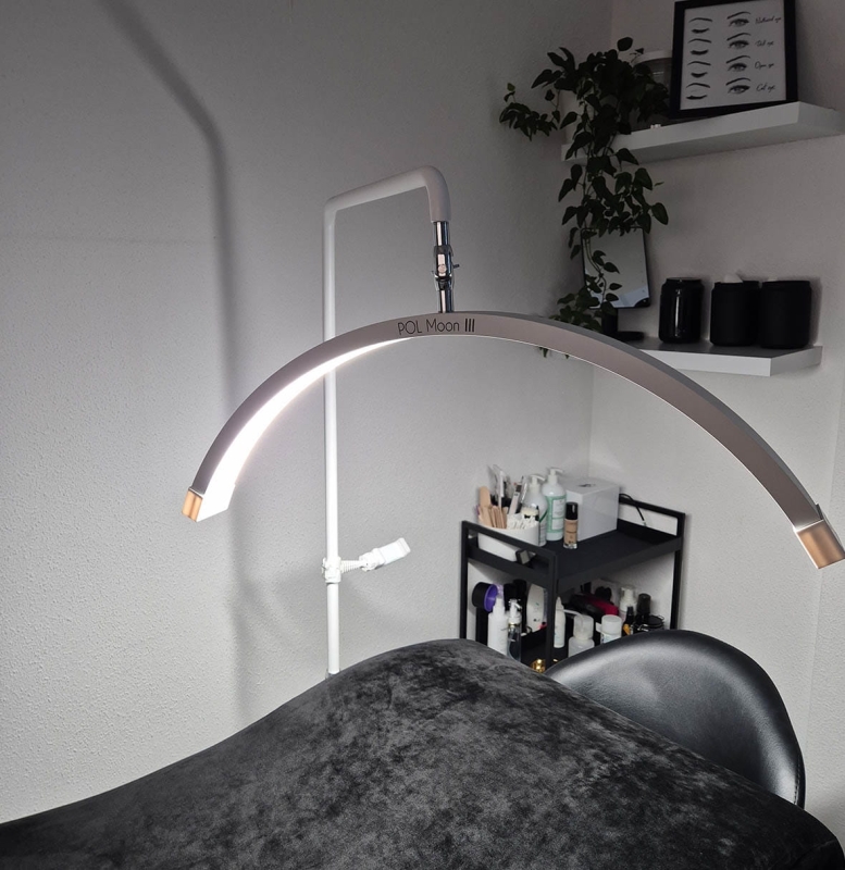 Stabilna podstawa lampy kosmetycznej POL Moon III z aluminium i stali